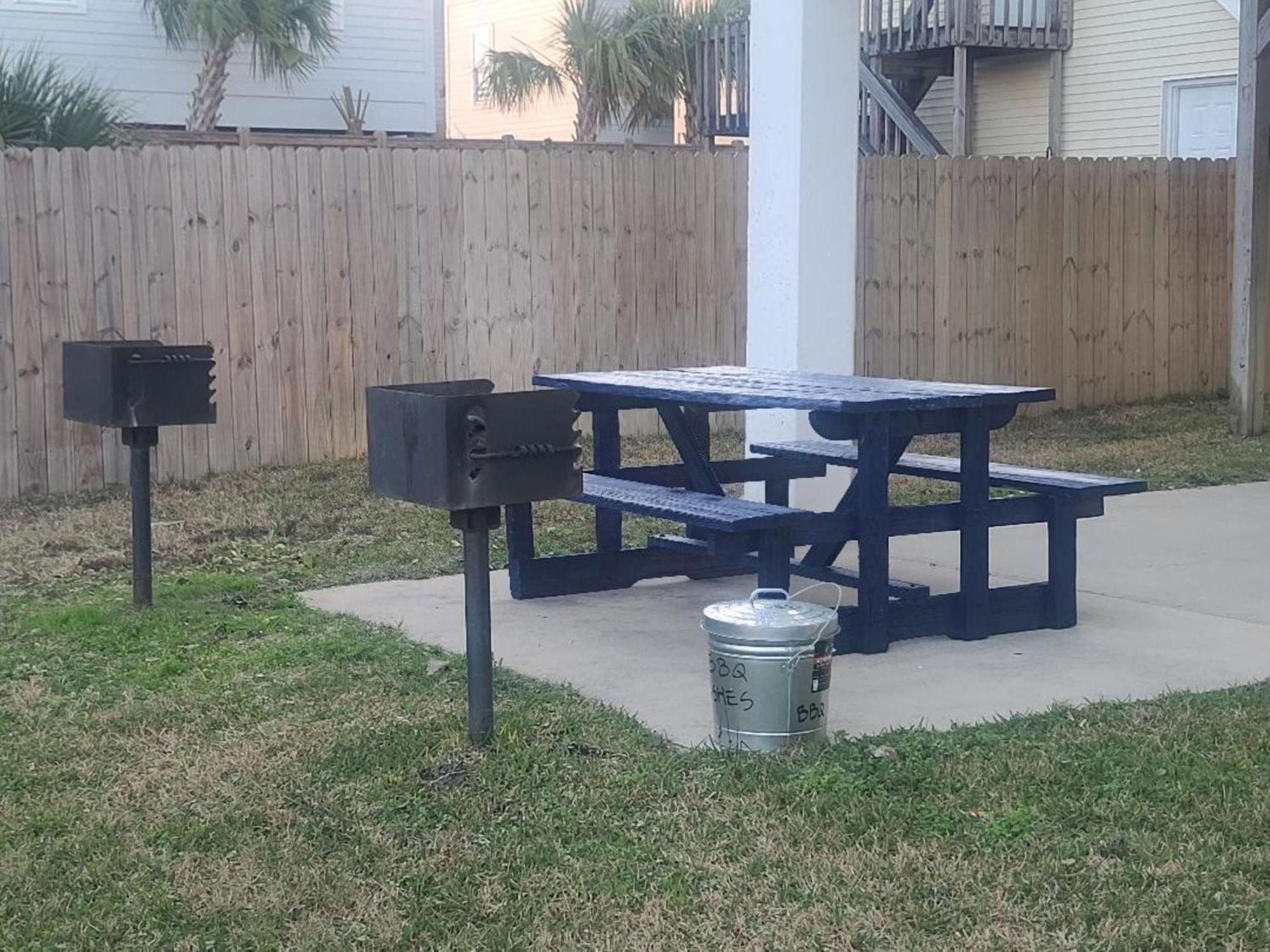 Cozy Condo Just Steps To The Beach, Unit 2 - Sleeps 4 Gulf Shores Bagian luar foto